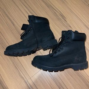 I hardly ever wear these, so please take them off of my hands!